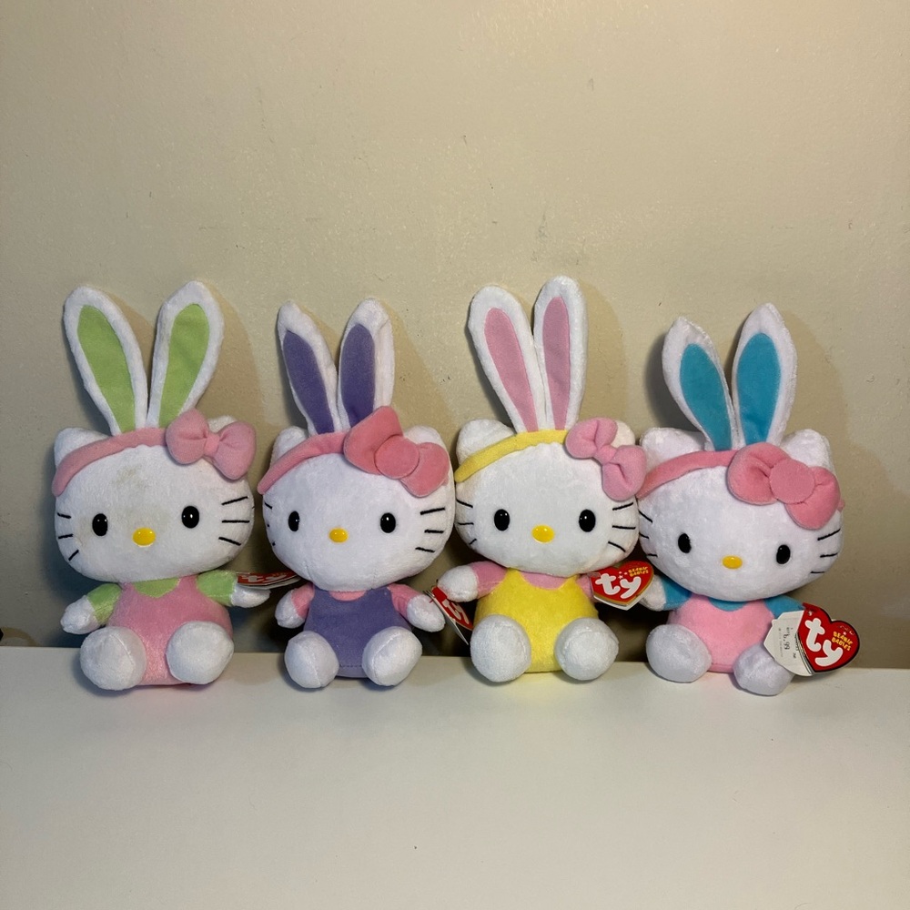 Hello Kitty Pastel Bunny Plush Set